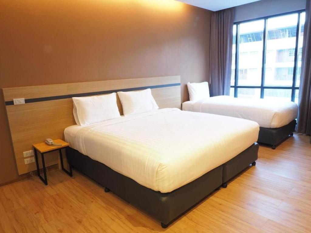 Sans Hotel Ratchaburi Luaran gambar