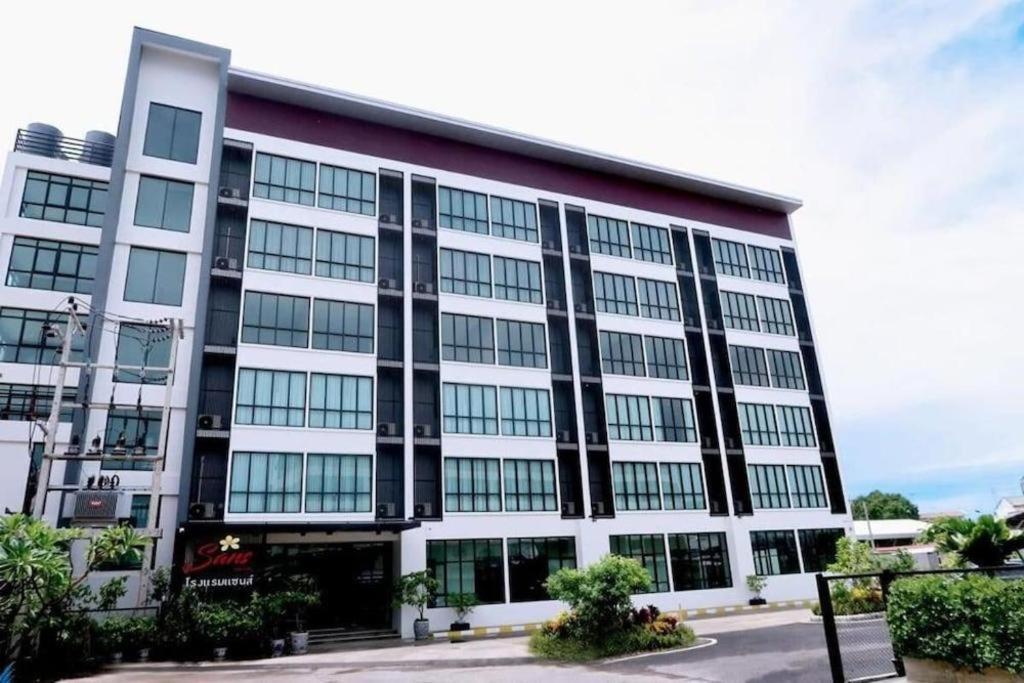 Sans Hotel Ratchaburi Luaran gambar