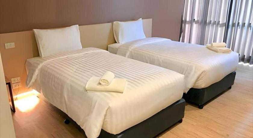 Sans Hotel Ratchaburi Luaran gambar